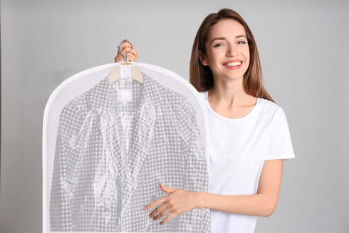 SteadMax Zippered Garment Bag, Large 53 x 23 inches, Dress Bag for Gowns, Suits, Jackets, Water Repellent, Clear (1