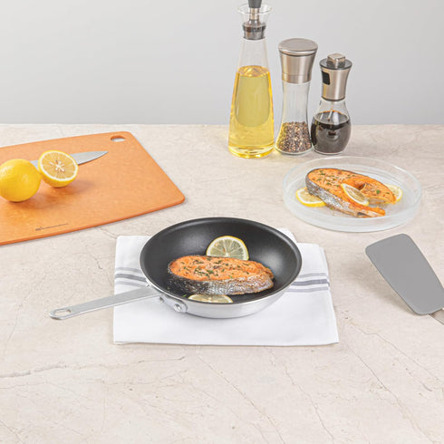 Restaurantware-Met Lux 9 Inch No-Stick Fry Pan, Induction-Ready Black Aluminum Cooking Skillet