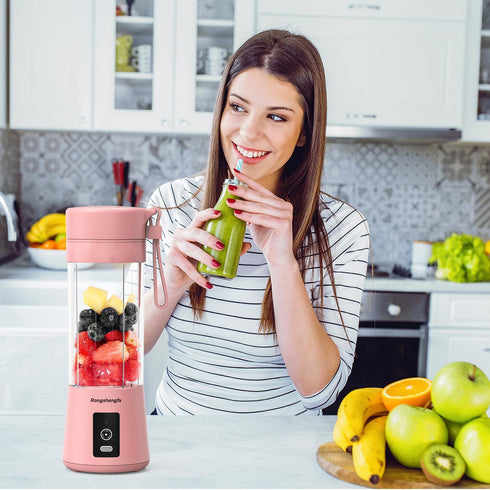 Portable Blender, Mini Personal Blender Bottles for Shakes and Smoothies, USB Rechargeable Cordless Electric Juicer Cup