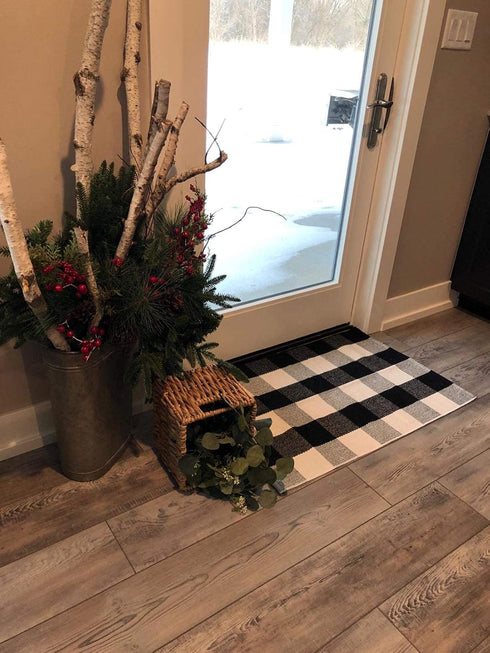 SEEKSEE Cotton Buffalo Plaid Rug, 2'x3' Black and White Checked Washable Doormat
