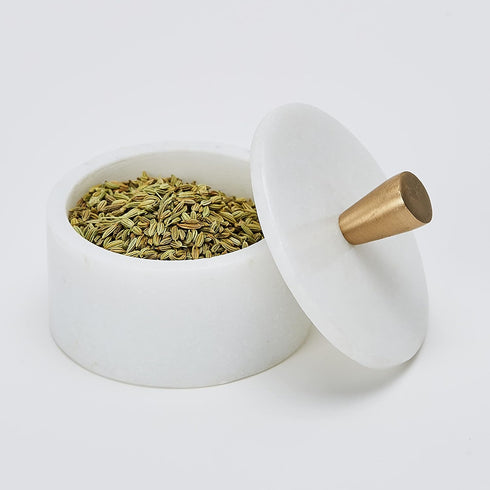 Queenza White Marble Salt Cellar with Lid and Brass Knob, 3 Inch Salt and Pepper Bowls, Kosher Salt Holder for Gifts