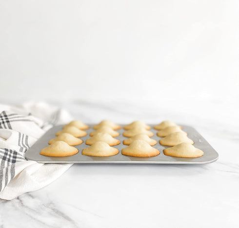 USA Pan Bakeware Madeleine Pan, 16-Well Aluminized Steel