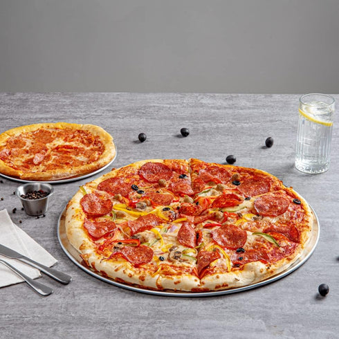 Restaurantware Met Lux 18 Inch Commercial Pizza Pan, Heavy-Duty Aluminum Round Baking Tray for Pizzas