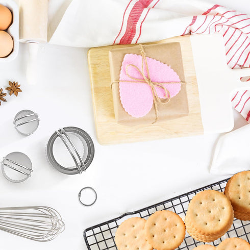 ALLTOP 5 Piece Round Biscuit Cutters with Handle, Stainless Steel Cookie Cutter for Pastry