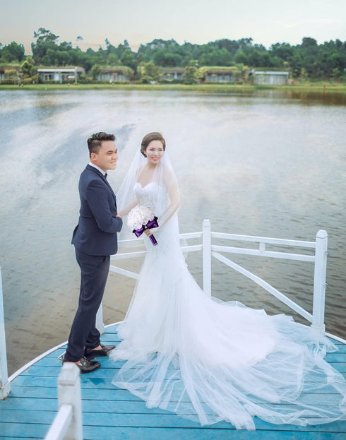 Wedding Bouquets for Bride, White, Bridesmaid Holding Flowers for Wedding Decoration (Purple+White)