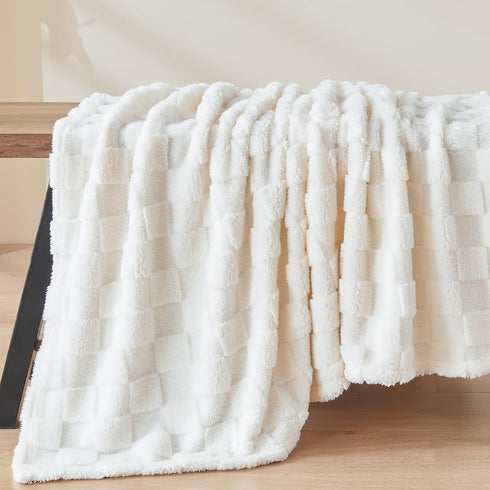 NEWCOSPLAY Super Soft Throw Blanket, Ivory Premium Silky Flannel Fleece, 3D Checkered Lightweight Bed Blanket All