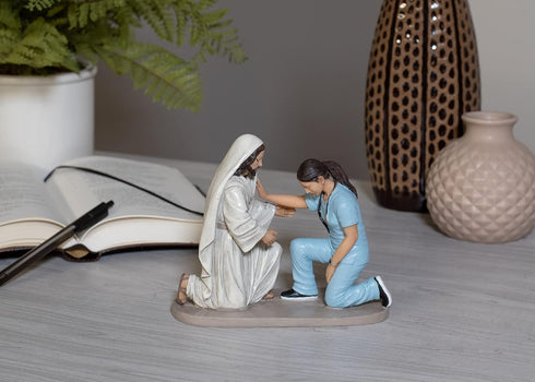 5 6 Dicksons Praying Nurse with Jesus x Resin Decorative Tabletop Figurine