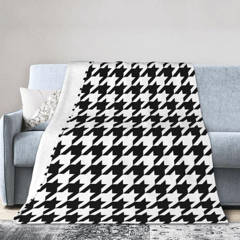 Perinsto 50"X40" Houndstooth Pattern Throw Blanket Ultra Soft Warm All Season Decorative Fleece Blankets for Bed Chair