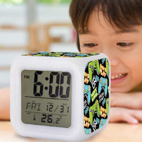 ZonleeApex 7 (3.15x3.15x3.15 inch) Alarm Clock with Joysticks Print for Boys Girls, Game-Themed Kids Alarms, Digital