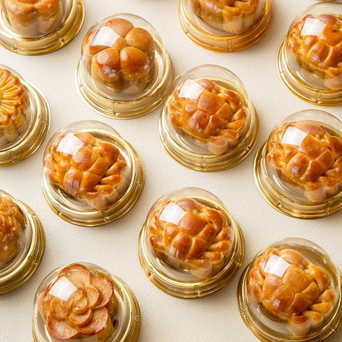 Zezzxu 50 Pack Mini Cake Containers, Clear Plastic Cupcake Boxes with Dome Lids for Individual Cookies, Mooncake, Gold