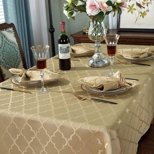 Jacquard Cloth Napkins, 20 x 20 Inch Flower Pattern, 4 Pieces for Restaurant Family Dinners, Weddings, Parties (Gold)
