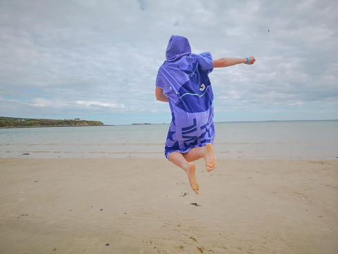 5'6" (37 24 4 TEAM MAGNUS Hooded Beach Towel for Kids up to - surf Poncho for Boys and Girls in x in) - Kids' Bath