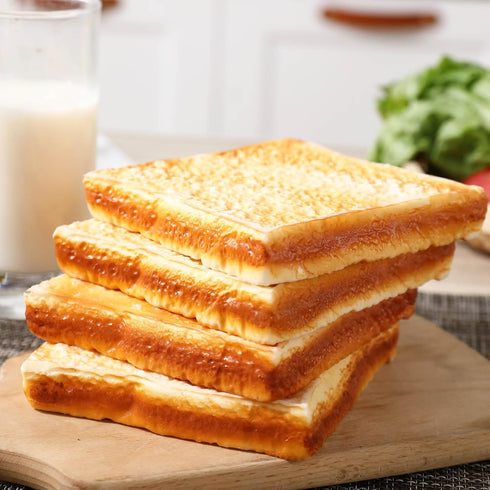 Joeabor 4 Slices of Artificial Toast - Realistic Fake Food for Display - Faux Toast Model for Decoration - Faux Food