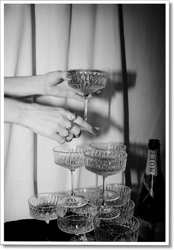 nghtuiyocw Black and White Champagne Glasses Canvas Wall Art, Vintage Funky Bar Cart