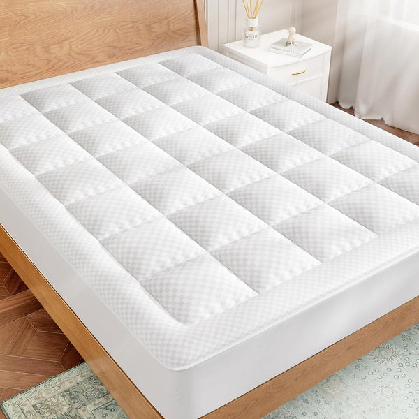 OLANLY Queen Quilted Fitted Mattress Pad, Cooling Soft Mattress Topper, Machine Washable Cover, 60x80 inch, White