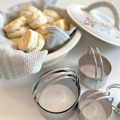 R&M International Stainless Steel 2" Round Fluted Biscuit Cutter with Handle, 1-Piece