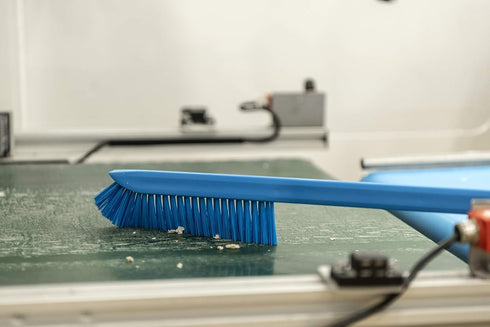 41972 23.62" Vikan Ultra-Slim Cleaning Brush with Long Handle, Medium, Green