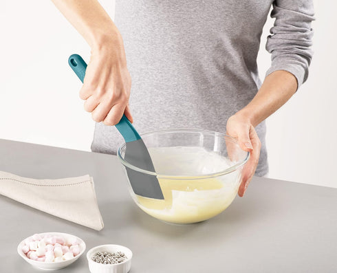 Joseph Joseph Duo Silicone Spatula, Ergonomically Shaped, Heat-Resistant for Mixing Bowls & Cookware