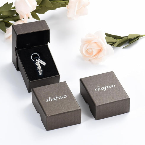 shajwo Cremation Jewelry Keychain, 18 Wheeler Semi Truck Urn for Ashes, Memorial Pendant for Men Women