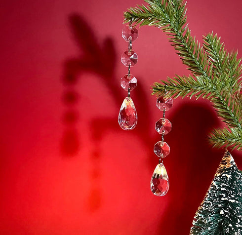 XINGXIA 30Pcs Christmas Ornaments Crystal Tree Decorations, Acrylic Clear Hanging Crystals for Centerpieces Teardrop