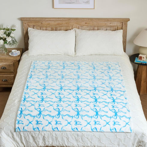 60x80 Inch Blue Bow Twin Blanket Soft Fleece Blanket for Girls and Women, Coquette Aesthetic Room Decor for Bed, Couch