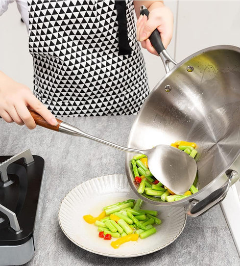 AOOSY Wok Spatula, 15.7 Inches, 18/10 Stainless Steel Utensil with Wooden Handle for Kitchen Cooking