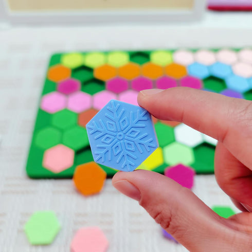 Hexagon Snowflakes Silicone Baking and Candy Mold with Scraper, Snowflake Molds for Gummies and Chocolates