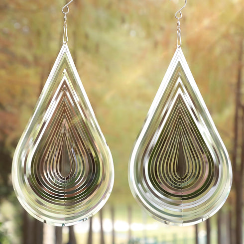 Wind Spinner with Flowing-Light Effect, Stainless Steel House Hanging Decoration 12“x 8“ with 360° Rotating Hook (1 pc)