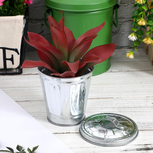 Mini Desktop Trash Can with Lid, Tiny Metal Garbage Can for Home Office Countertop
