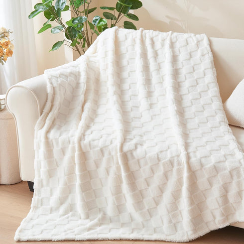 NEWCOSPLAY Super Soft Throw Blanket, Ivory Premium Silky Flannel Fleece, 3D Checkered Lightweight Bed Blanket All