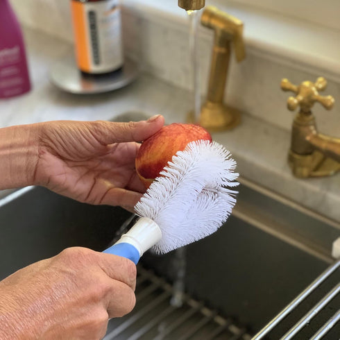 Ergonomic Vegetable Scrubbing Brush with Rubber Handle for Efficient Cleaning
