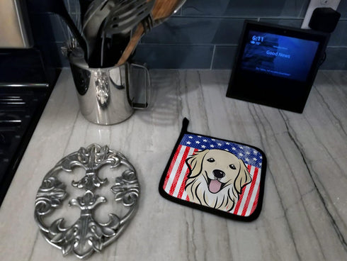 Caroline's Treasures BB2135PTHD American Flag and Golden Retriever Pot Holders Set, 7 1/2 x 7 1/2