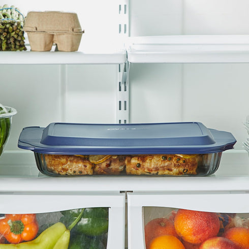 Pyrex Colors 9"x13" Tinted Glass Baking Dish with BPA-Free Lid, Oblong Bakeware for Casserole & Lasagna