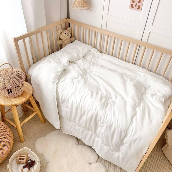 BuLuTu White Down Alternative Comforter Toddler XL Size, Soft Breathable Duvet Insert