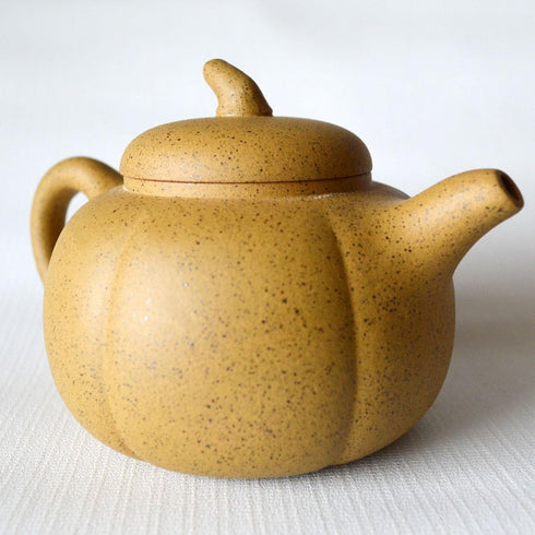 Teapot 8oz Chinese Clay Zisha Tea Pots, Yellow Zini Eggplant for Loose Tea Coffee