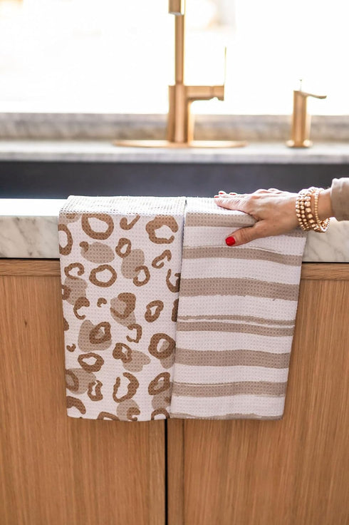 2 Pack || Double Sided || Waffle Weave Microfiber || Tea Towels || Highly Absorbent || Hanging Loop || Dish Cloths ||