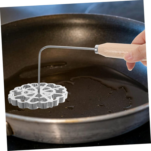 Oil Pier Mold Scandinavian Iron, Wooden Handle Spoon Waffle Rosettes Molds, Non Stick Cookware