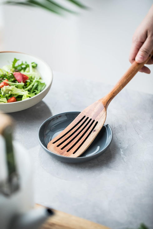 Porcelain Spoon Rest with Drip Tray, Cooking Spoon Holder for Stove Top, Kitchen Utensil Holder for Spoons, Ladles