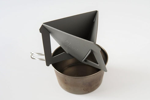 Munieq Tetra Portable Coffee Drip, 3.5 Cups, Stores Flat, Gray Plastic Style