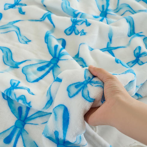 60x80 Inch Blue Bow Twin Blanket Soft Fleece Blanket for Girls and Women, Coquette Aesthetic Room Decor for Bed, Couch