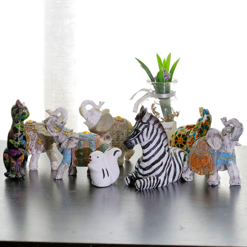 '-5.9inch 3.54inch Zebra Table Sculpture - Resin Zebra Figurine - Black, White - African Safari Zebra Collectible