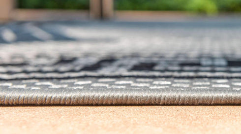 Unique Loom Outdoor Border Collection Area Rug - Greek Key, Gray/Black (2' 2" x 3' 1" Rectangle)