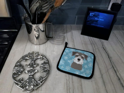 Caroline's Treasures BB1640PTHD Snowflake Schnauzer Pair of Pot Holders, Kitchen Heat Resistant, 7 1/2 x 7 1/2