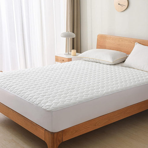 King Size Waterproof Mattress Protector Rayon from Bamboo Fitted Quilted Mattress Pad Cover with Deep Pocket Up to 18''