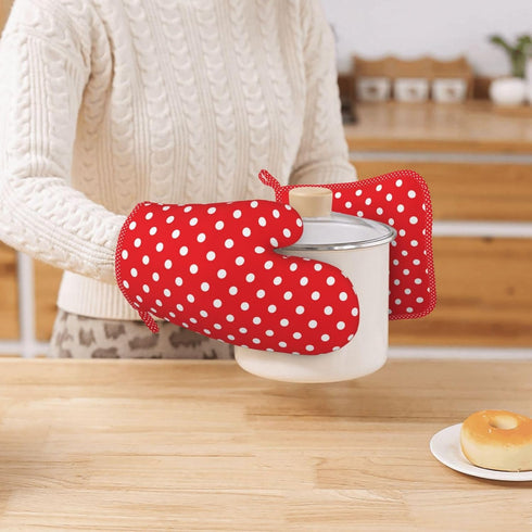 Polka Dot Oven Mitts and Pot Holders Set, Red and White, Heat Resistant Kitchen Gloves
