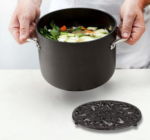 Sumnacon Round Cast Iron Trivet, 6.7 Inch Heat Resistant Holder for Hot Dish, Pot, Pan, Teapot, Rustic Kitchen Decor