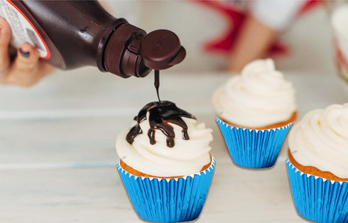 Blue-Foil Cupcake Liners, Standard Sized Paper Baking Cups for Parties and Weddings (Pack of 100)