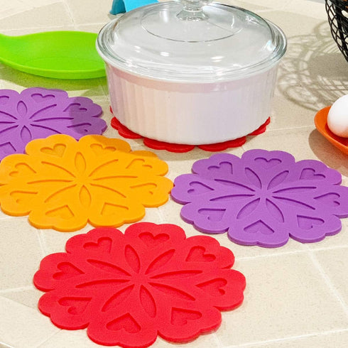 Allydrew Multi-use Durable Flexible Non-Slip Insulated Trivet Silicone Pot Holders, Set of 4, Red Hearts