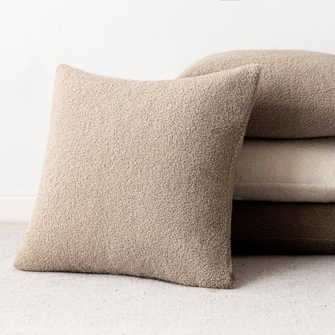 Foindtower Pack of 2 Curly Faux Fur Decorative Throw Pillow Covers, Soft Plush Cushion Case for Home Living Room