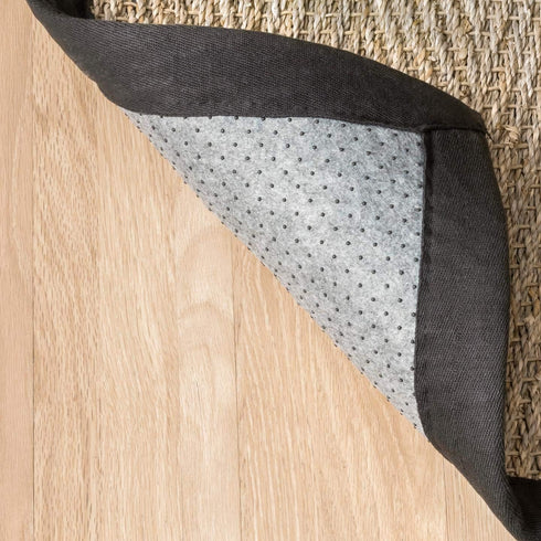 nuLOOM 2x3 Larnaca Seagrass Herringbone Indoor/Outdoor Accent Rug, Black